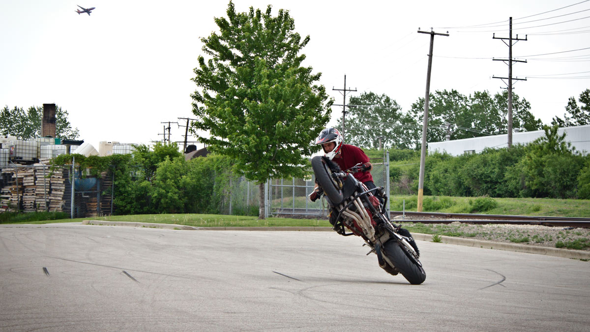 Wide Circle Wheelie 5-26-2014